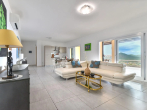 Casa delle Farfalle newly built in an oasis of peace with beautiful sea view-Casa Le Farfalle