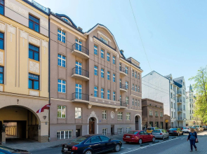 Отель Riga Lux Apartments – Skolas