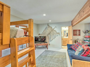 Stunning Angel Fire Cabin w/ Hot Tub & 3 Decks!