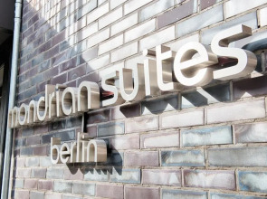 Mondrian Suites Berlin Checkpoint Charlie