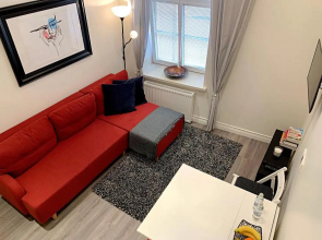 Central 1BD Apartment by Hostlovers