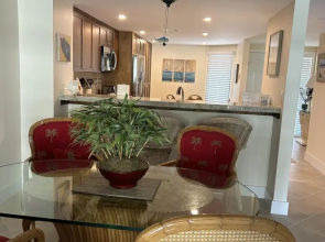 Gorgeous 2 bedroom condo with panoramic views of the Atlantic Ocean. 2 Condo by RedAwning