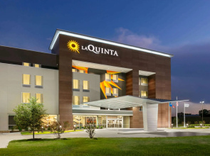 La Quinta Inn & Suites by Wyndham College Station North