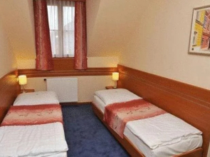Erhardt Panzio Sopron