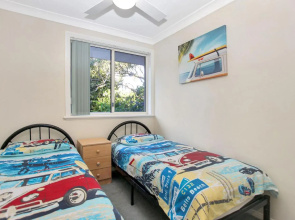 Four Bedroom Quality Townhouse