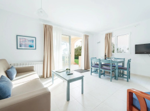 ORO DEL MAR IV Apartamento 01 - Apartment with shared pool near the beach Free WiFi