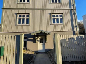 Daltind - Modern apartment with free parking