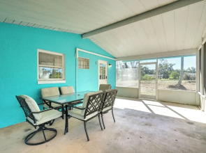 1 Mi to Boat Ramp: Bokeelia Home w/ Screened Patio