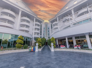 Roma Beach Resort & Spa