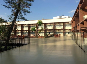 Basaya Beach Hotel & Resort