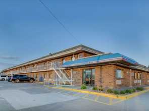 Motel 6 Salina, KS
