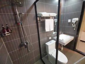 Shankee Hotel (Ankang Baihe County Bus Station Branch)