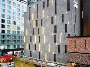 JS Boutique Hotel