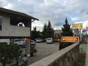 Carmi Motel