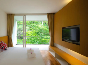 Natural Sea View 2 Bedrooms Apartment