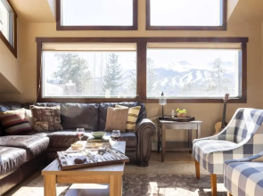 Frontier by Avantstay Incredible Mtn Views & Hot Tub Gorgeous Breckenridge Home Close to Slopes