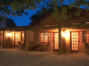 Treetops Guesthouse