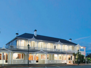 Prince's Gate Hotel