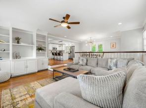 Beautiful and Quiet Newly Renovated 4 Bedroom Retreat