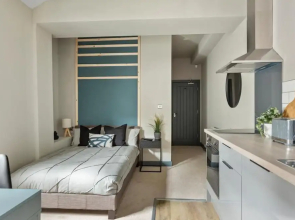 Studio 3, 25 Meriden