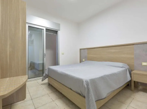 2828 Residence Solaris - Bilo Seminterrati by Barbarhouse