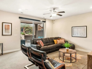 2 Units Reunion Property 7 Bedroom Home