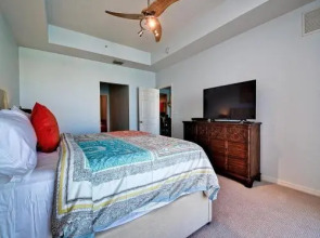 Harborview Grande 503