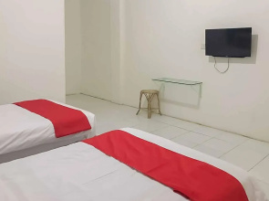 OYO 1705 Lyfriska Residence Syariah