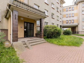 Spacious Apartment Pruszkow by Renters