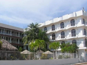 Hotel y Suites Bugambilias