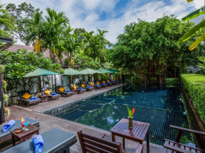 Lynnaya Urban River Resort