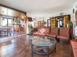 Gallery Villa 650M from the Beach (R81)