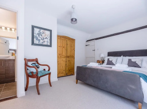 The Pond House, Westleton