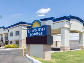 Days Inn & Suites Mesa