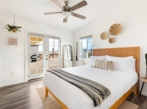 Mojave Ranch - Hot Tub, Fire Pit, Dark Skies And Desert Views! 2 Bedroom Home by RedAwning