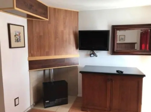 Apache Motel & Condos