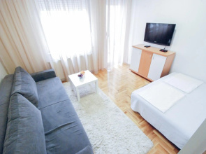 Tiara Apartment 2