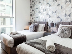 2 Bedroom 2 Bathroom Apartment in Central Milton Keynes with Free Parking - Contractors, Relocation, Business Travellers