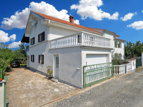 Apartment 1725