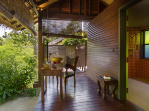 OUTRIGGER Phi Phi Island Resort