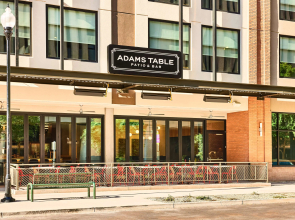 Hyatt Place Phoenix / Downtown