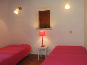 Lovely Holiday Home in Salernes With Swimming Pool