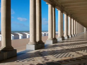 FRONTAL SEAVIEW Superior Apartment 8p - OOSTENDE - O'SEACOOKING - luxe keuken, sauna, aan het strand