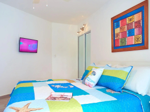 Tropical Casa Laguna
