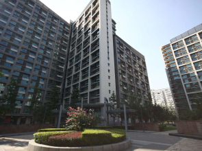 Rich & Young Seasons Park Service Apartment