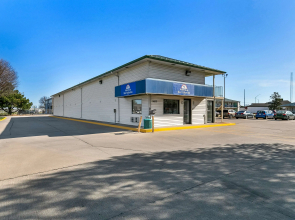 Americas Best Value Inn Lincoln