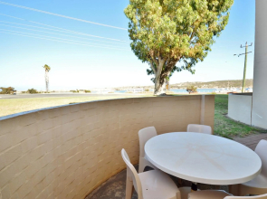 Riverview Holiday Apartment 14 - Kalbarri WA