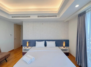 Spacious And Elegant 2Br At One East Penthouse & Residence Apartment