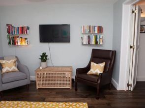 Scandinavian Style 2 Bedroom Apartment