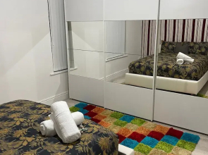 Manchester - 1 Bed- Garden - Parking